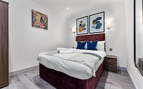 Amazing 2 Bedroom Apartment In Greater London